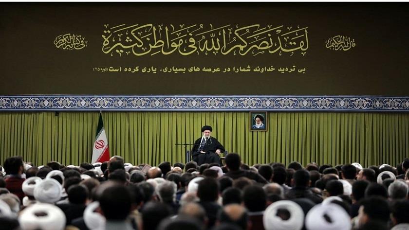 Iranpress: Leader to receive people of East Azerbaijan province tomorrow
