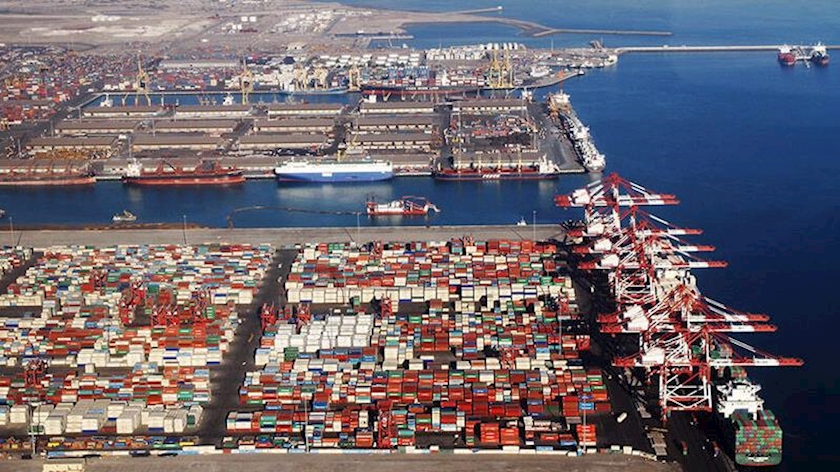 Iranpress: Freight transit in Iran