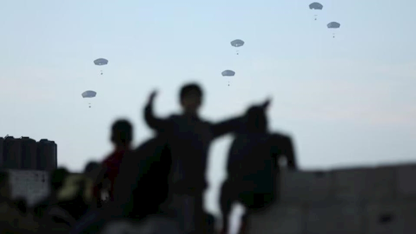 Iranpress: Israeli forces kill several aid seekers, US aid airdrops kill 5 in Gaza