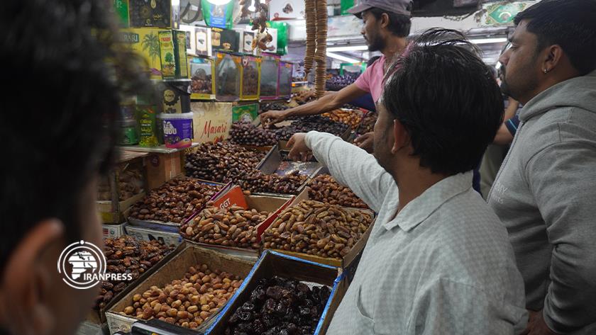 Iranpress: Holy month of Ramadan at Jama Masjid in Old Delhi