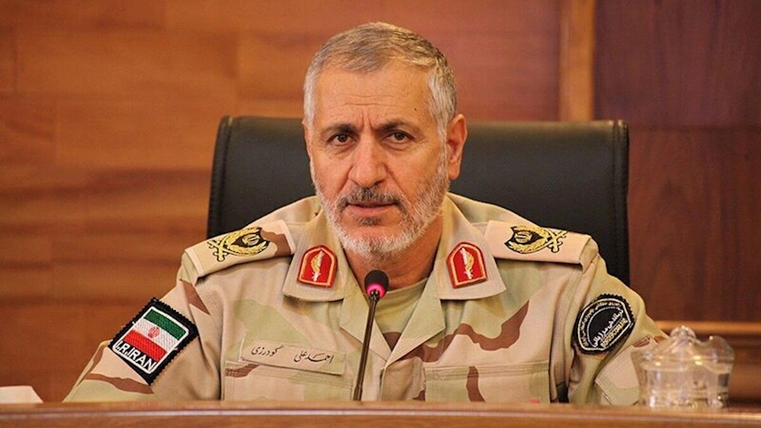 Iranpress: Iranian border police thwart 4,000 terrorist plots
