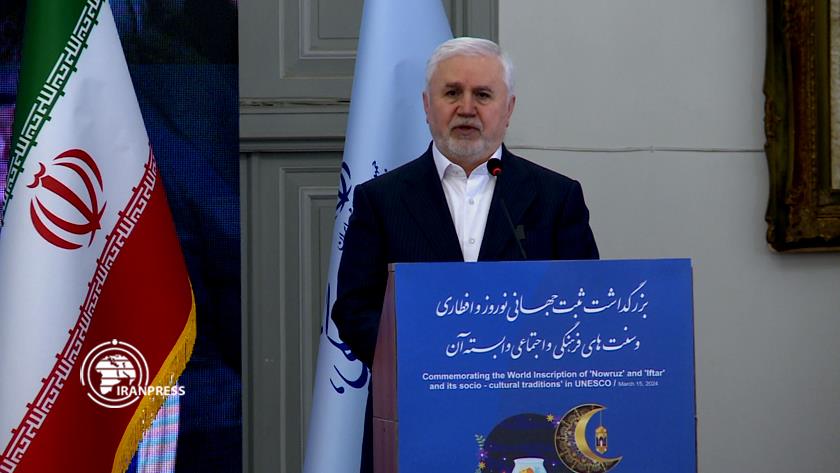 Iranpress: Iftar celebration, opportunity to preserve cultural identity