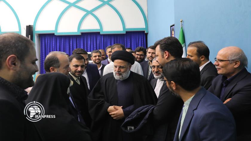 Iranpress: Raisi: Iran Pushes to Advance AI Technologies