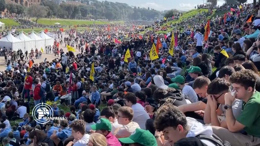 Iranpress: Italians stage mass rally against raising crimes