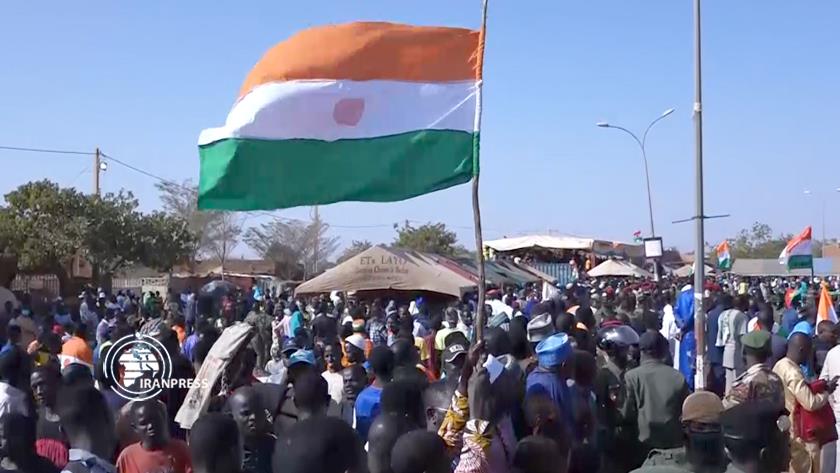 Iranpress: Nigeriens welcome end of military agreement with US