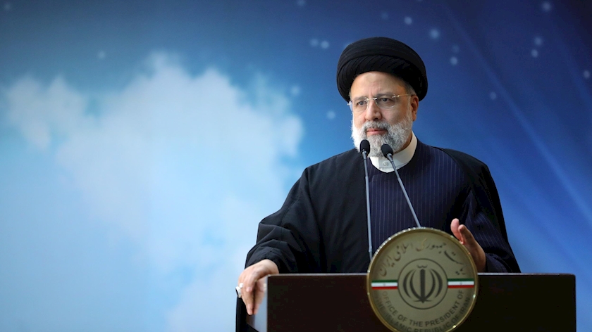 Iranpress: President Raisi calls for increased production and transparency in Iran