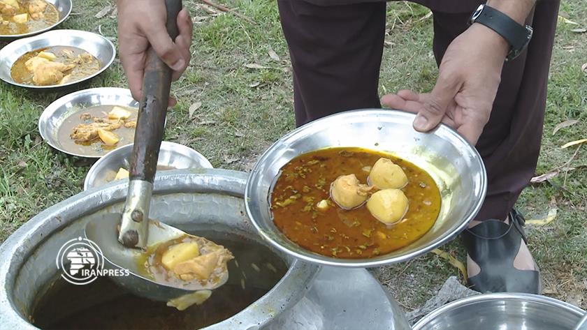 Iranpress: Street Iftar table; Historical tradition in Pakistan