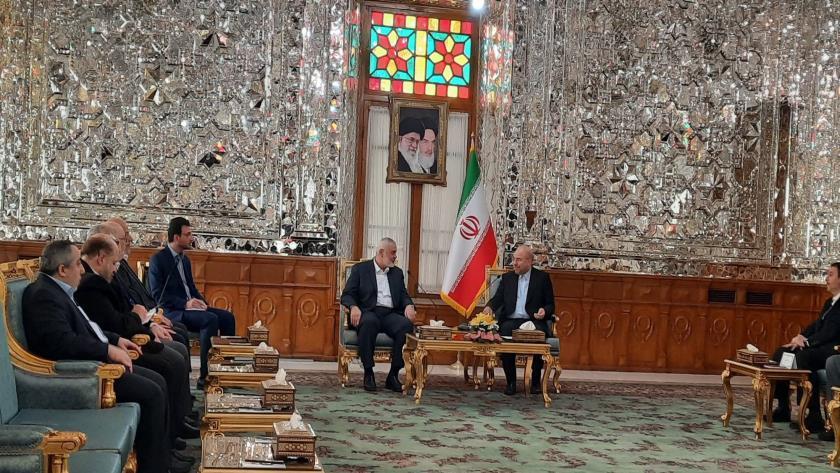 Iranpress: Iran parliament speaker meets Palestinian delegations