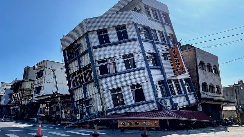 Iranpress: 7.4 magnitude quake hits Taiwan