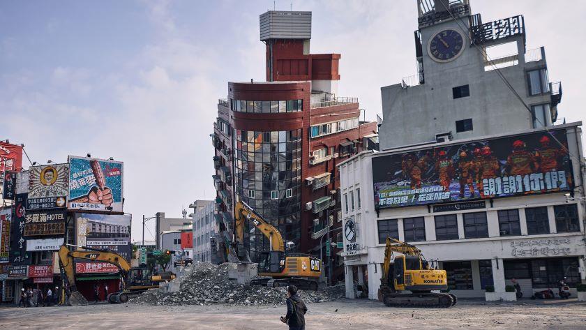 Iranpress: Taiwan earthquake: More than 700 people are stranded