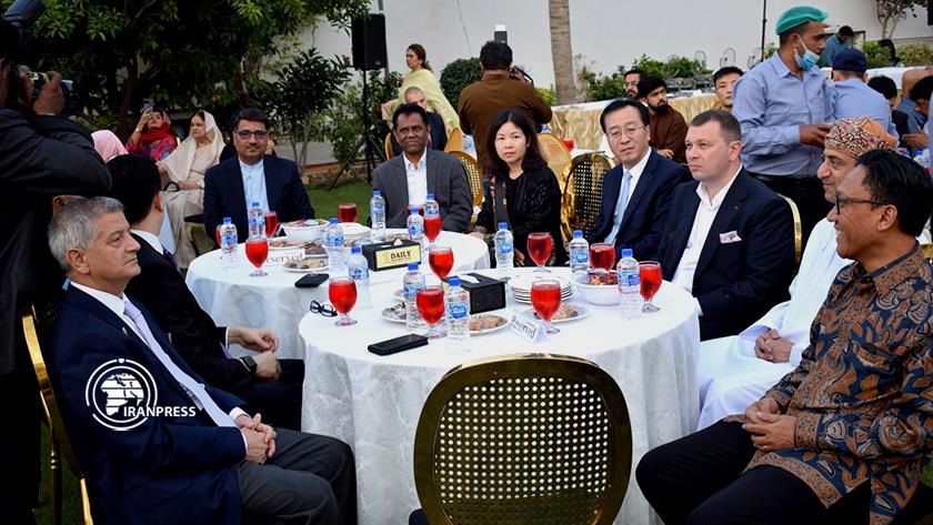 Iranpress: Karachi: Iranian Consulate observed Al-Quds Day 