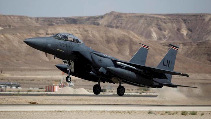 Iranpress: Qatar, Kuwait ban use of their airspace against Iran