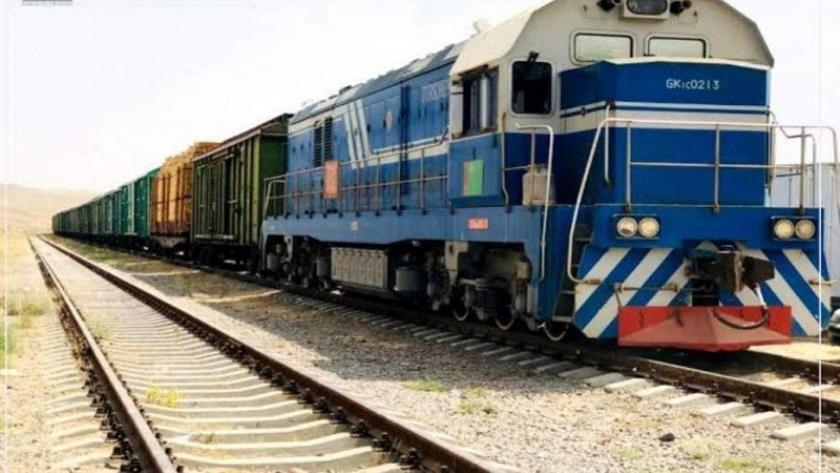 Iranpress: Afghanistan kicks off exports to Turkiye via Iran