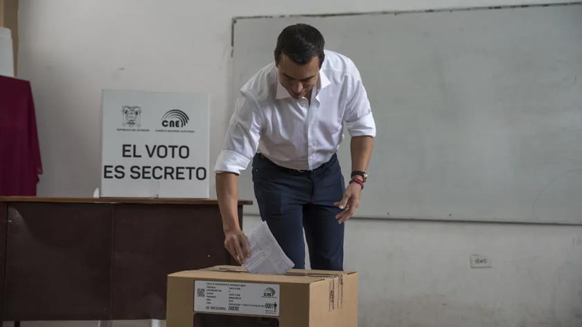 Iranpress: Ecuador