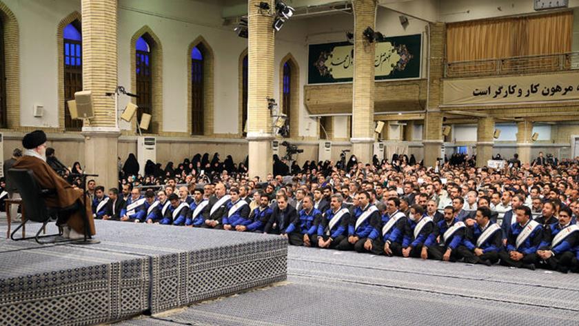 Iranpress: Iran refuses to yield to sanctions