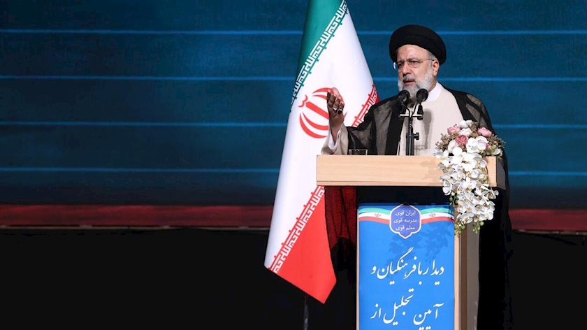 Iranpress: President Raisi: Schools, centers for raising hope in society