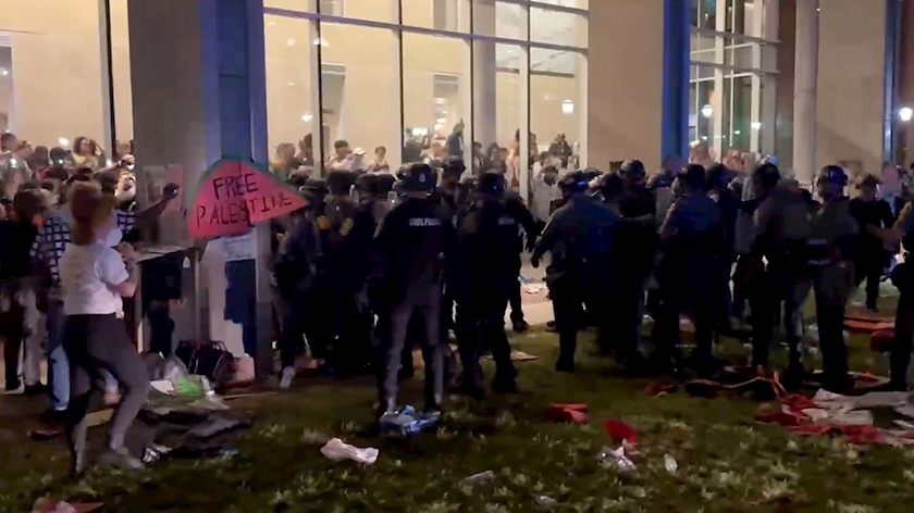 Iranpress: Arizona Police use chemical munitions to dispersee anti-Israeli protesters