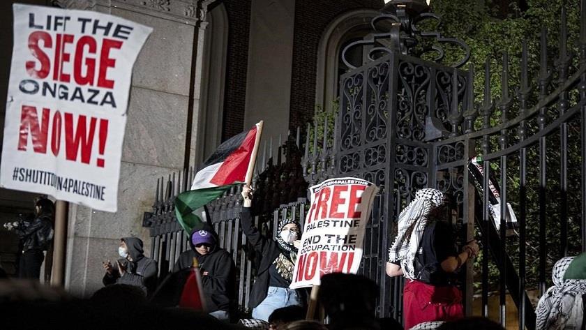 Iranpress: US Student Movement; Riot police at UCLA to suppress protests
