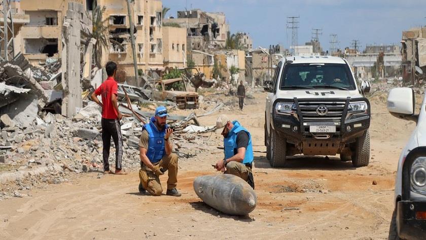 Iranpress: UN: 7,500 tons of unexploded ammunition left across Gaza Strip