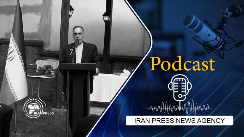 Iranpress: Podcast: Iranian teachers in Turkey celebrate National Teachers Day
