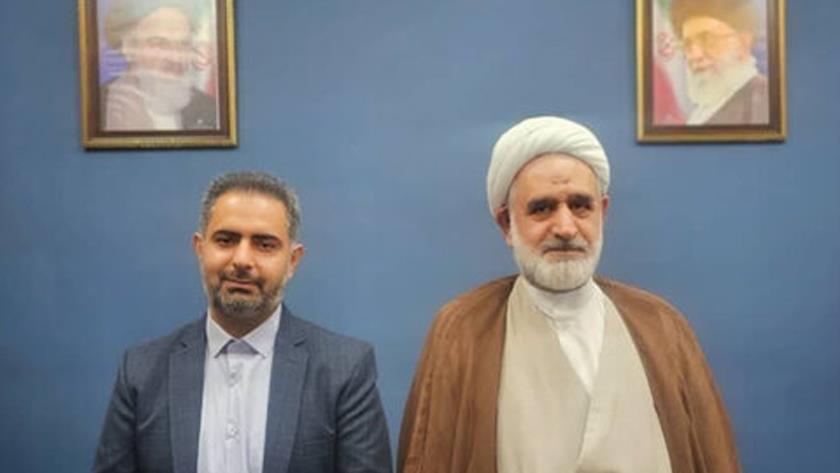 Iranpress: Iran Leader