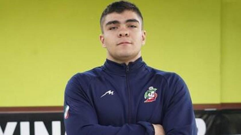 Iranpress: Iranian boxer wins gold in 2024 Asian C