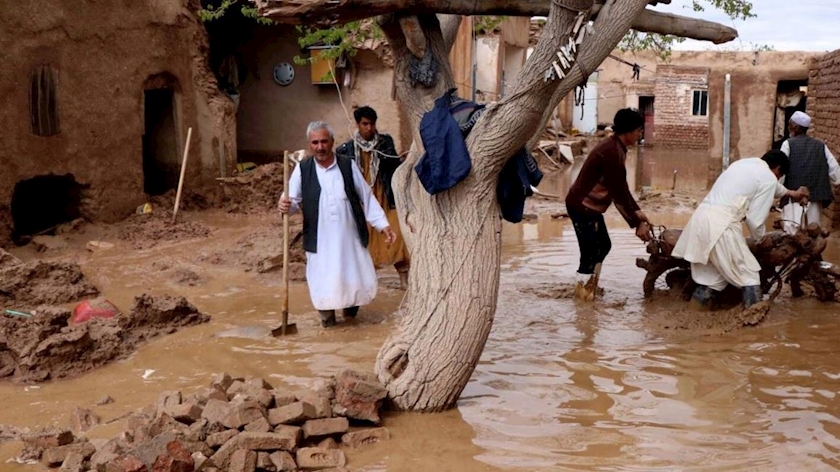 Iranpress: Flash Floods Kill More than 50 People in Afghanistan