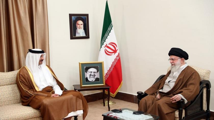 Iranpress: Emir of Qatar Offers Condolences to Iran