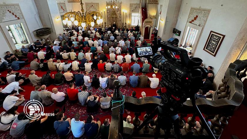 Iranpress: Mourning Ceremony for Iran
