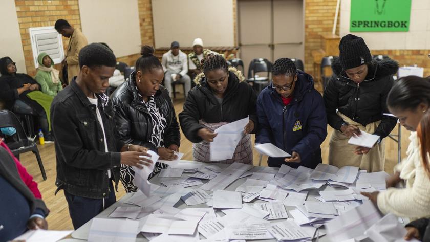 Iranpress: South Africa heads for coalition era after no party won majority in election