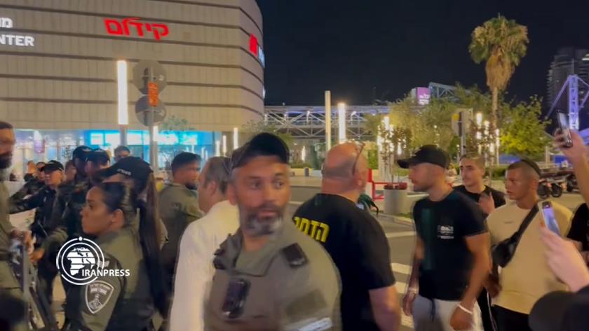 Iranpress: Thousands of People Stage Protests Against Netanyahu in Tel Aviv