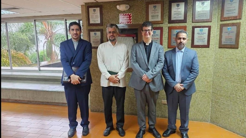 Iranpress: Catholic University of Venezuela commends Leader