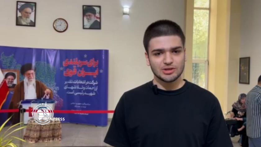 Iranpress: Iranians Participate in 14th Presidential Election Runoff in Hyderabad, India