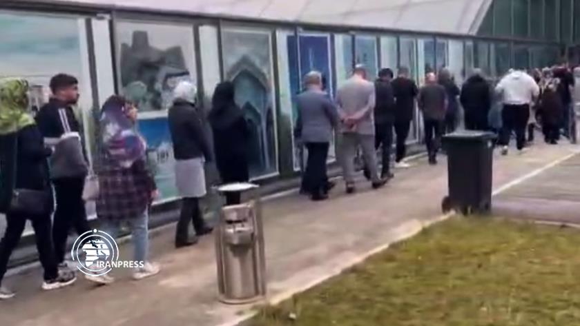 Iranpress:  Iranian Nationals Residing in Germany Vote in Presidential Runoff Election