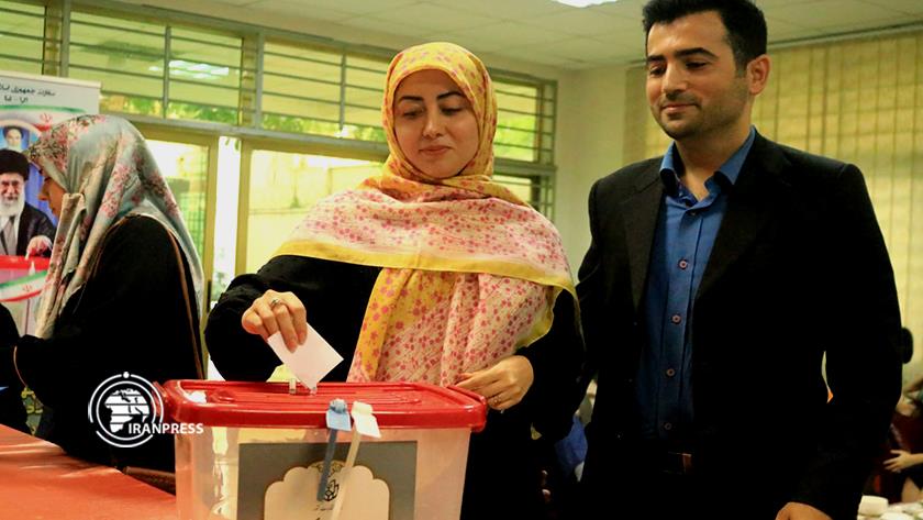 Iranpress: Iranians in Ghana Participate in Runoff Presidential Election 