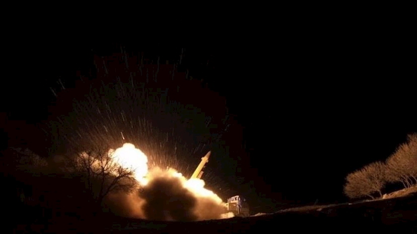 Iranpress: Attack on American Base in Ain al-Asad in Iraq