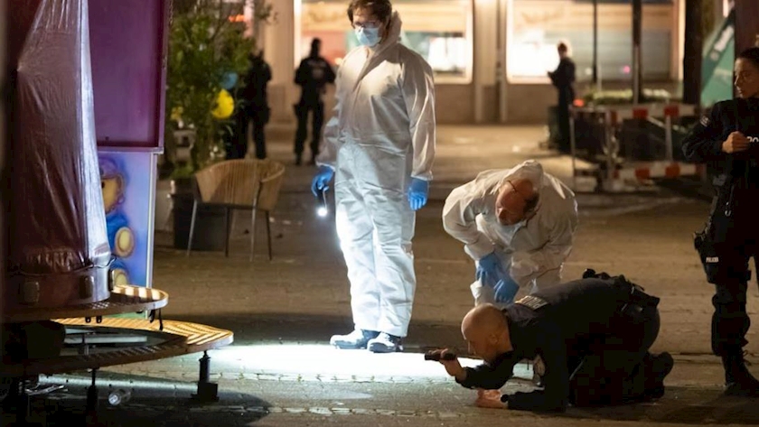 Iranpress: Manhunt in Germany for Unknown Knife Attacker