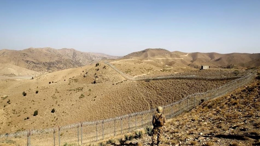 Iranpress: Pakistan Security Forces Neutralaze 12 Terrorists 