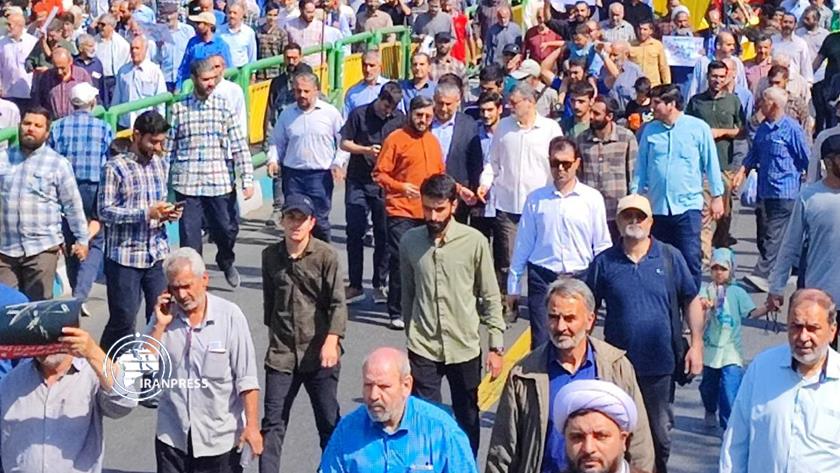 Iranpress: People in Tehran Hold Rally in Support of Lebanon