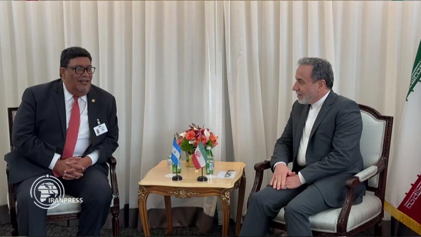 Iranpress: Foreign Ministers of Iran, Nicaragua Meet in New York