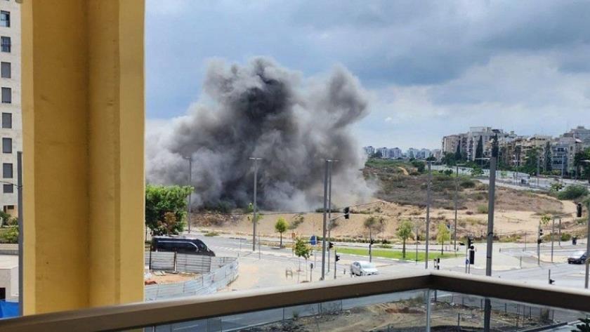 Iranpress: Hamas Launches Rocket Attack on Tel Aviv on 1st Anniv. of Al-Aqsa Flood