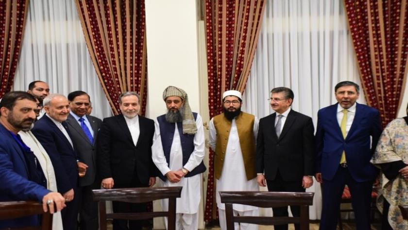 Iranpress: FM Says Iran and Pakistan Aligned on Regional Issues and Bilateral Relations