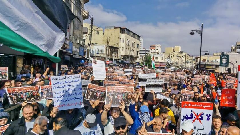Iranpress: Jordanians Call for Breaking Siege of Gaza