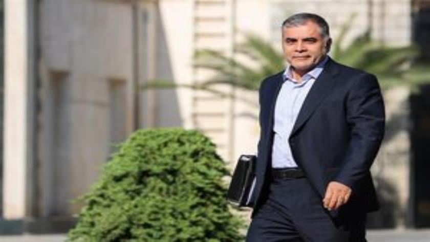 Iranpress: Oil Minister: Export Will Continue, No Problem