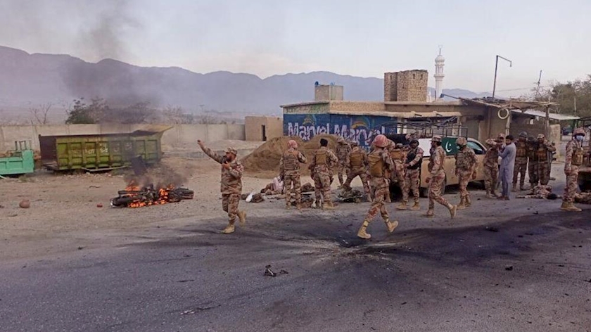 Iranpress: Terror Attack in Pakistan Kills, Wounds 22 Soldiers