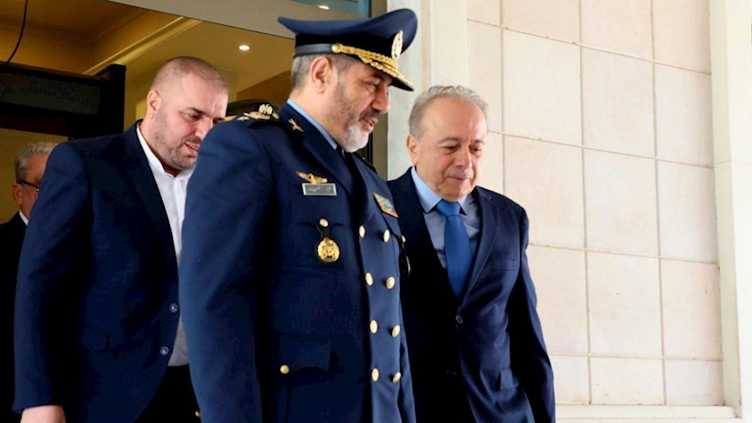 Iranpress: Iran, Syria Pledge Enhanced Defense and Security Cooperation