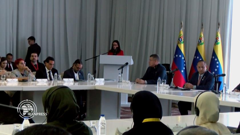 Iranpress: Iran, Venezuela Open 10th Joint Commission Meeting in Caracas