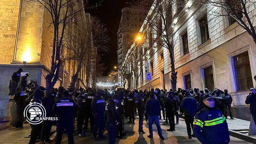 Iranpress: Protesters Stage a Sit-in Demonstration Outside Georgia Parliament in Tiblisi