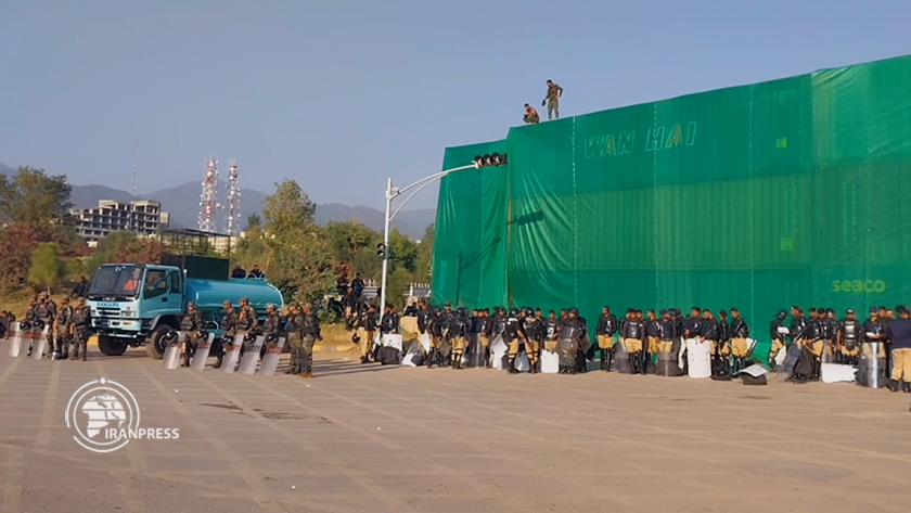 Iranpress: Heightened Security in Islamabad as Pakistan Blocks PTI Protesters