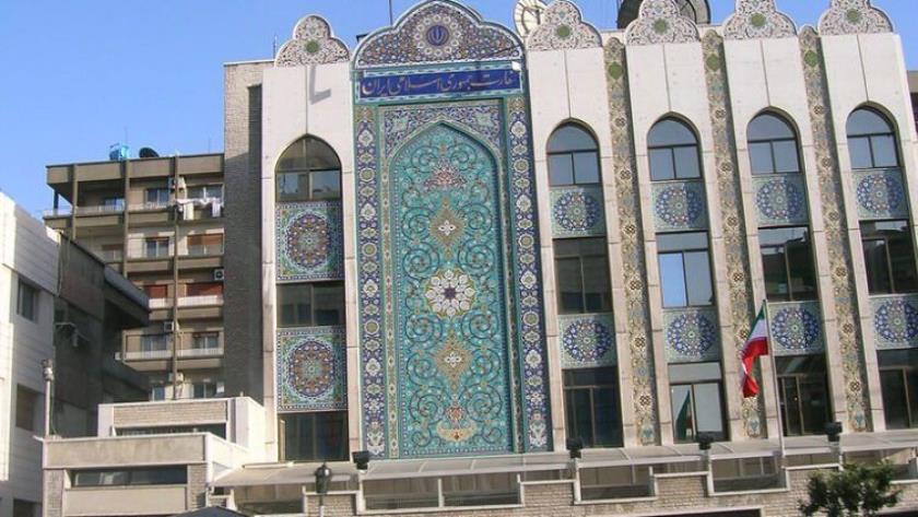 Iranpress: Armed Groups Attack Iranian Embassy in Damascus